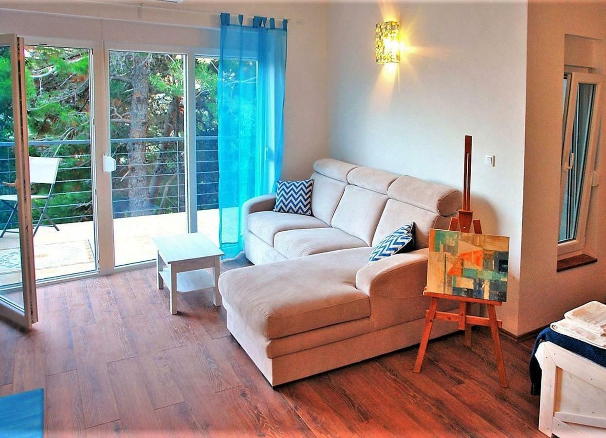 Maramare Apartments Stara Baska Bagian luar foto