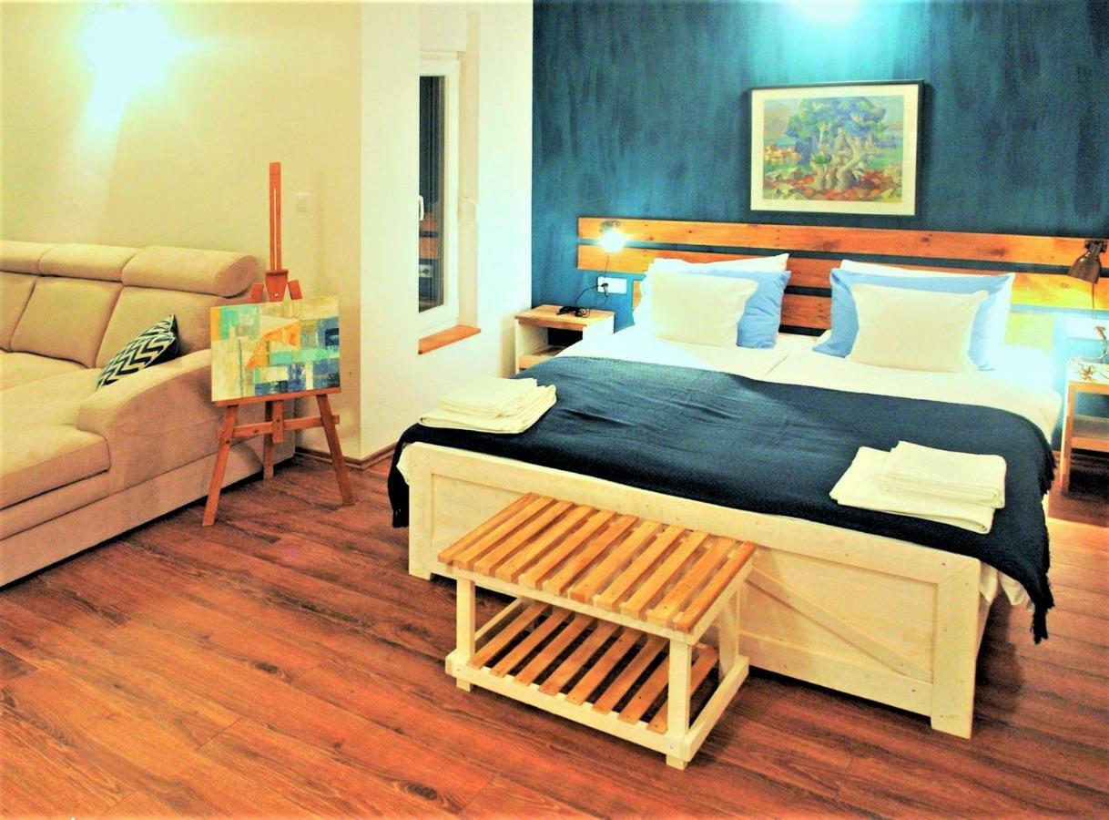 Maramare Apartments Stara Baska Bagian luar foto