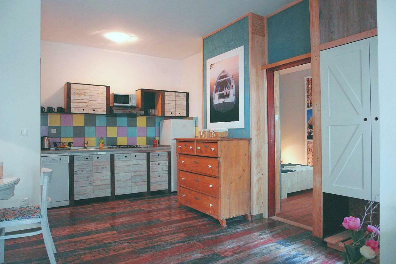 Maramare Apartments Stara Baska Bagian luar foto